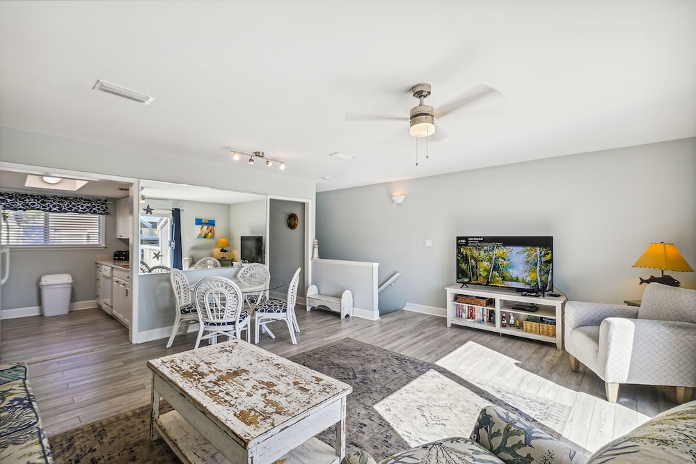 South Bay By The Gulf 043 2 Bedroom Townhouse by RedAwning