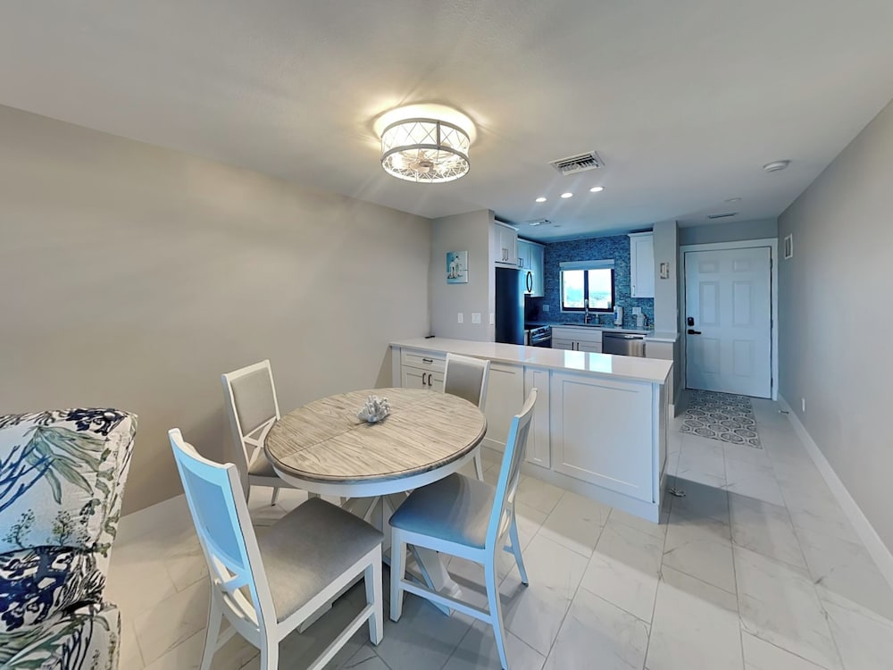 Seaside 5 by Distinctive Beach Rentals
