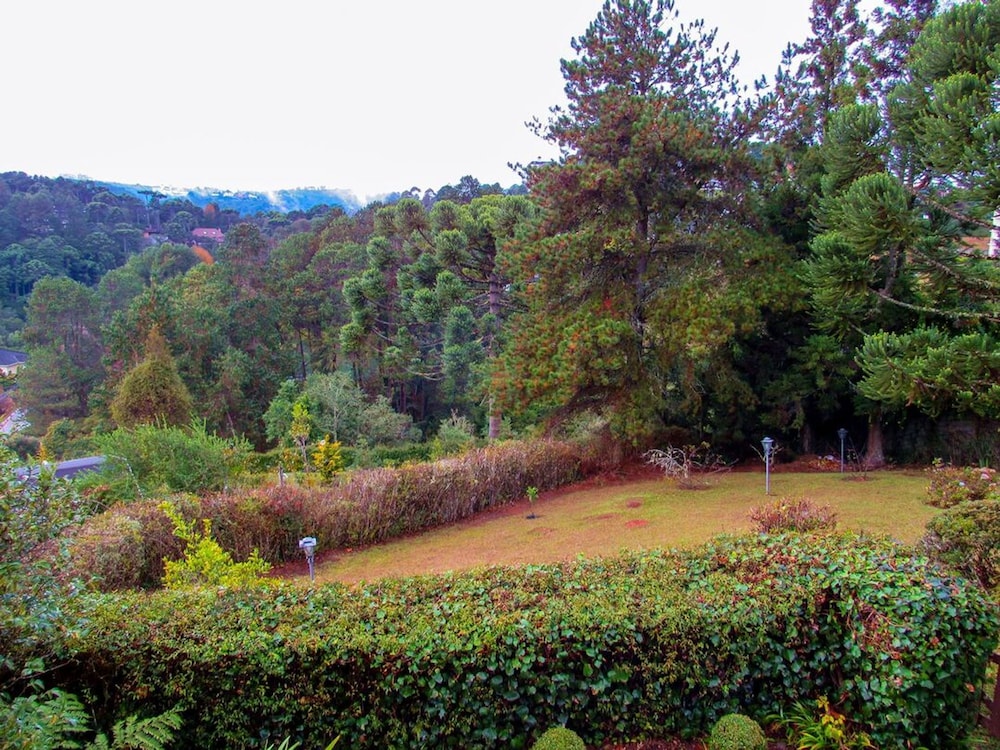 Chal com Lareira e Wi-fi em Campos do Jord o SP