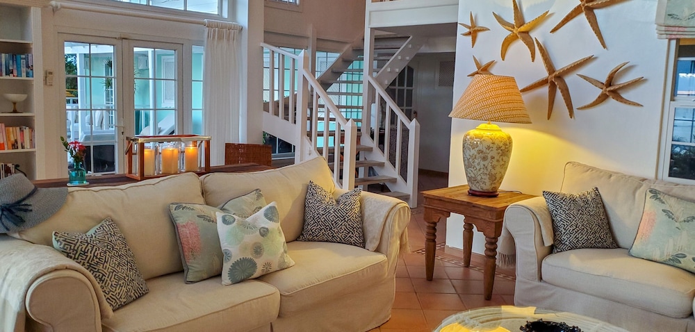 Beautiful 2-bed Cliffside Villa - Saline Reef 2 Bedroom Villa by RedAwning