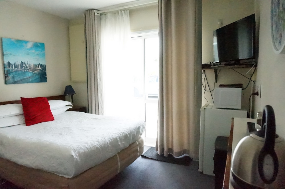 Coachman Motel