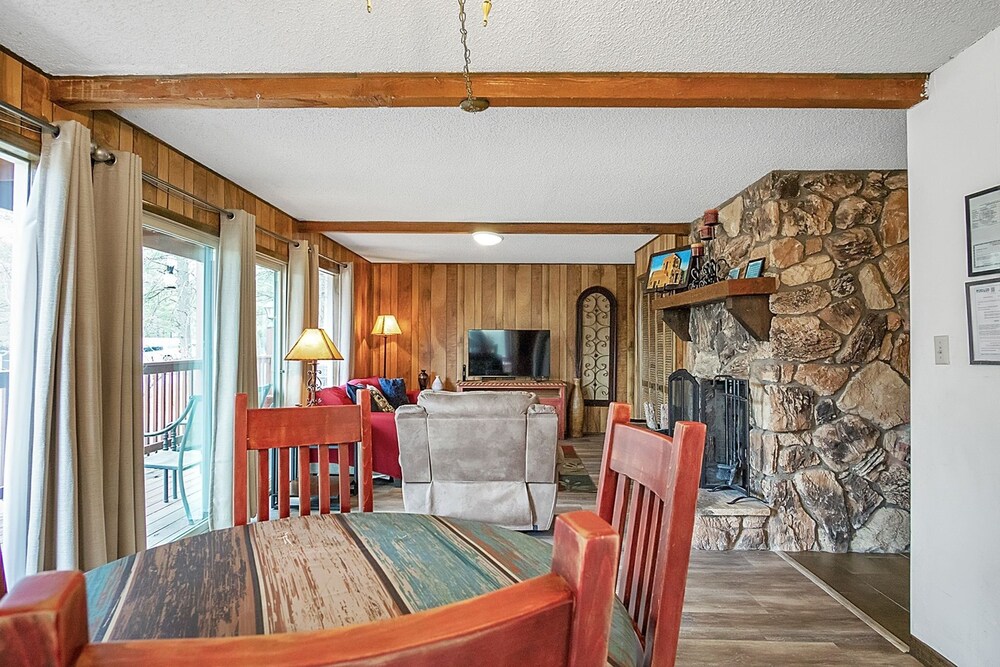 Hummingbird Haven - Charming Ruidoso Retreat 4 Bedroom Home by RedAwning view 2