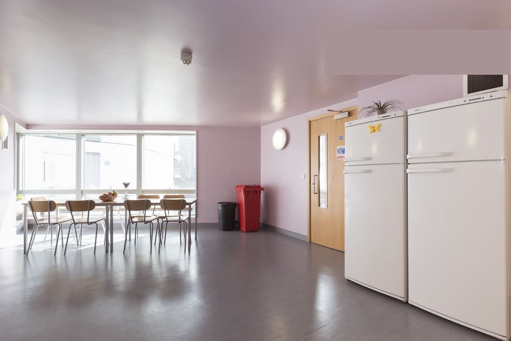 Friendship House - Hostel