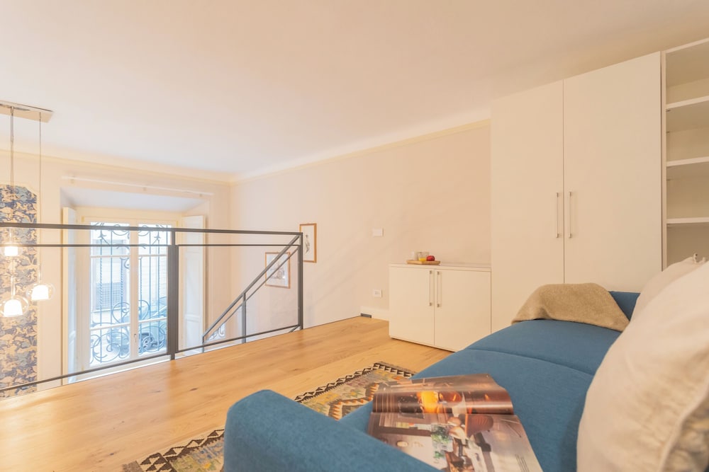 Cinque Giornate 70 Suites by Rent all Como