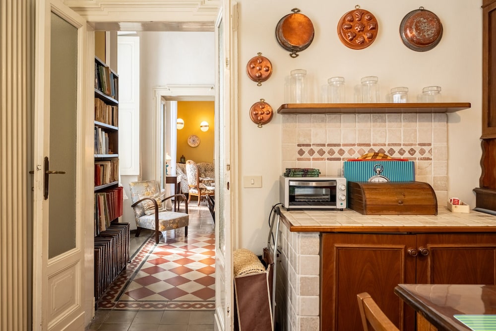 Emilia Gemstone Apartment by Wonderful Italy