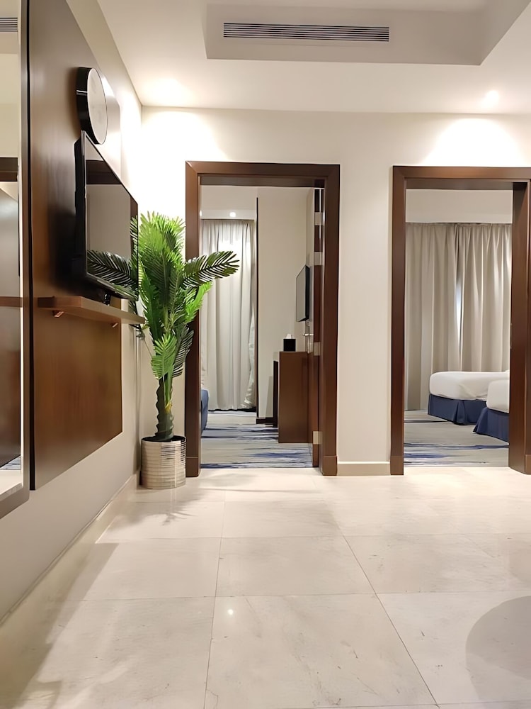 Kayan Serviced Apartments