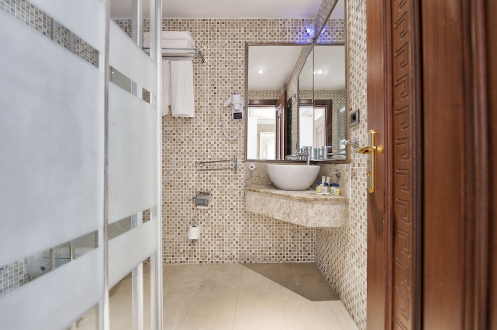 Castle Eski Şehir - Image 122