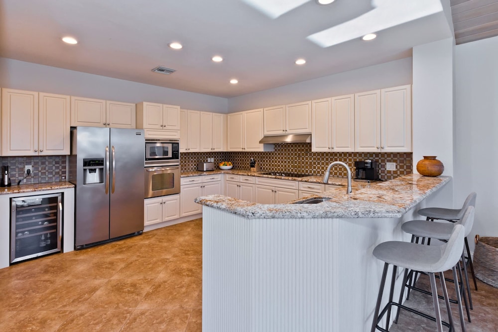 Casa Del Rio Luxe 3BR w Pool Spa Lake Views