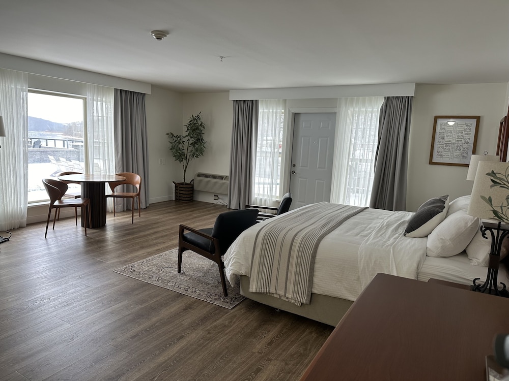 Foxburg Inn - Property Image 1