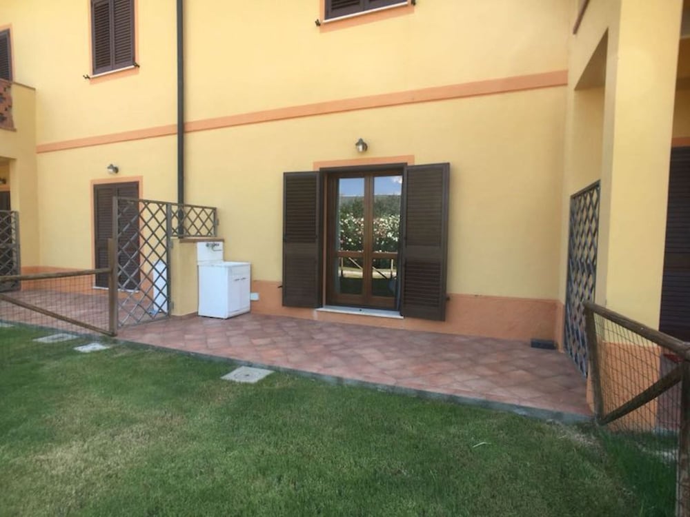 Two-room Apartment Sleeps 4 IN THE Countryside-rif Deste