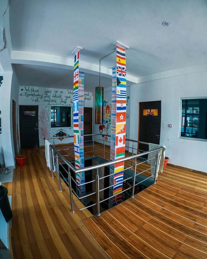 Skyard Hostel & Homestay (Harsil Valley)