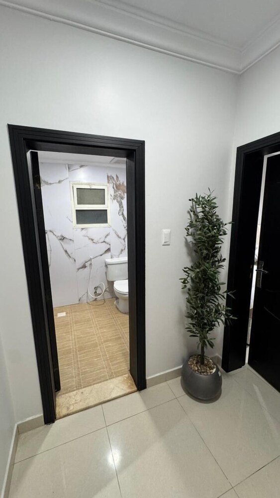 OrbitNet Suites Al Ulaya