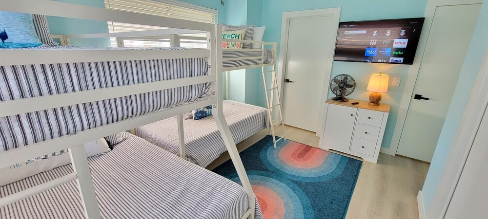 Blue Heron Bungalow 3 Bedroom Home by Redawning view 2