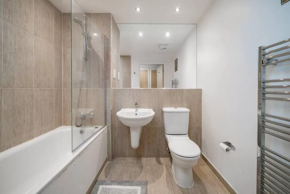 JOIVY Delightful 1BR flat w/ balcony