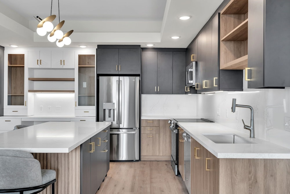Latitude Apartments