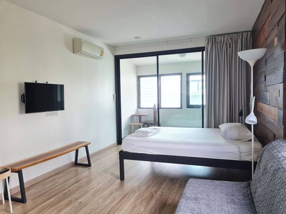 Lee Home Bangkok