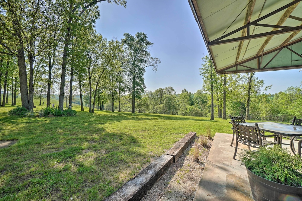Relaxing Rural Harrison Home - 11 Mi to Town view 4
