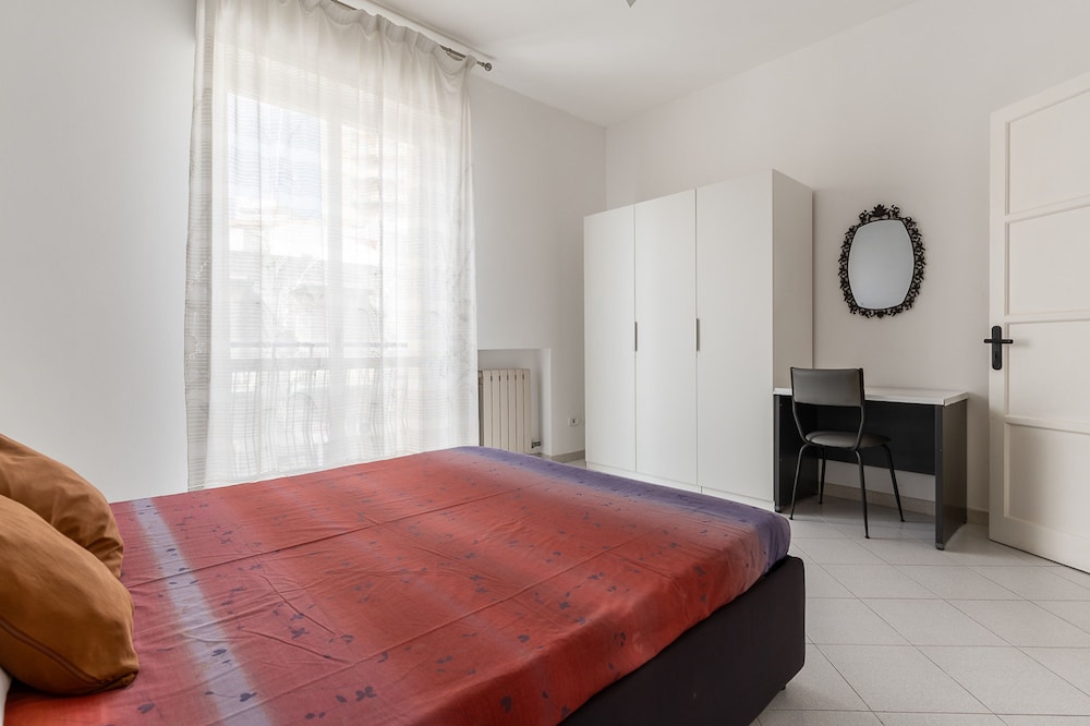 Comfy Central Apartment by Wonderful Italy