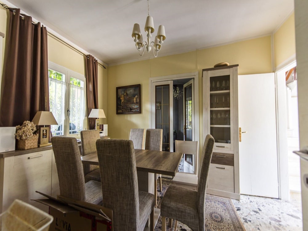 Exclusive Villa With Pool Near the Beach