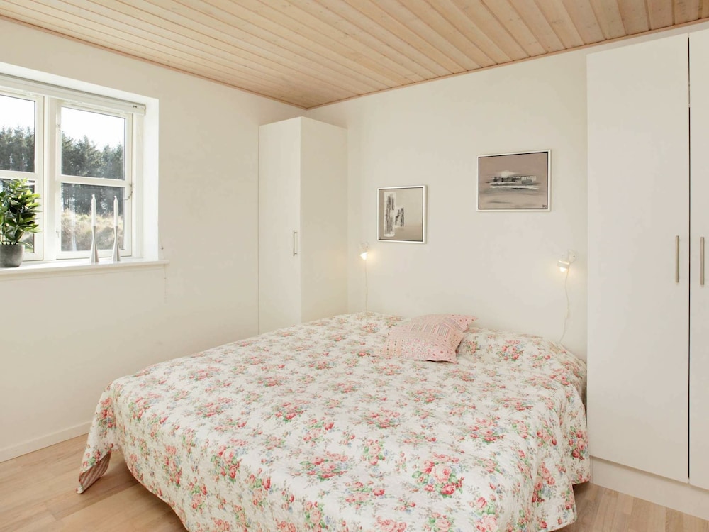 6 Person Holiday Home in Hirtshals-by Traum view 5