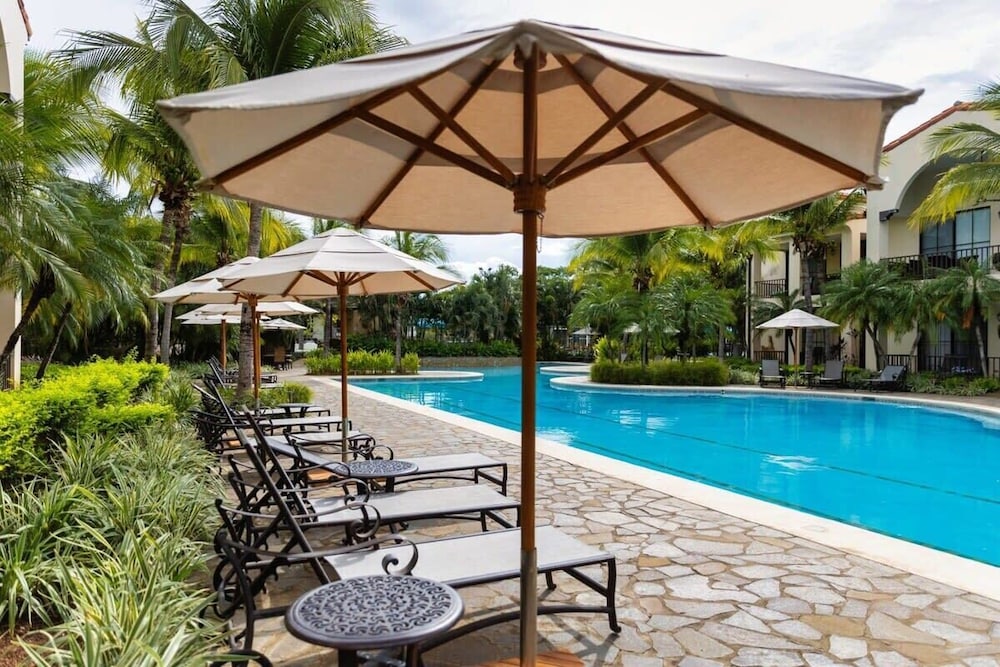 3-Bedroom, 2-Bath Condo Overlooking Pool