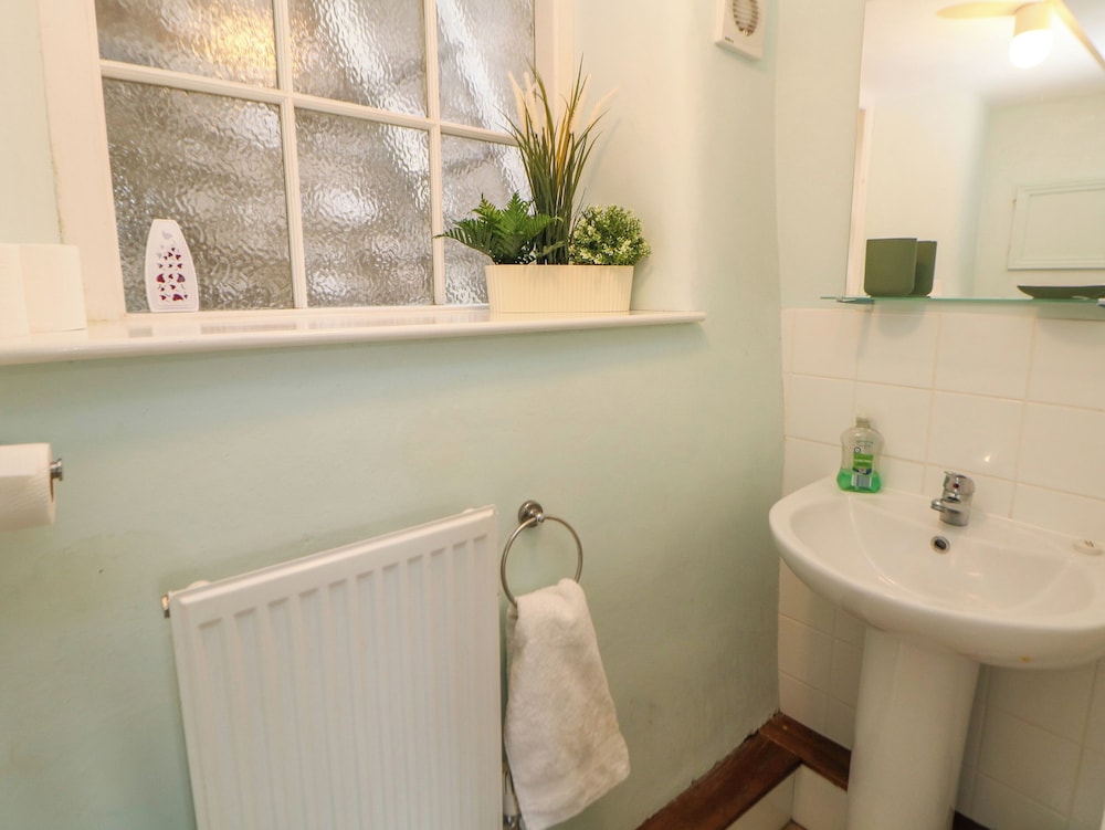 Lyndale Cottage