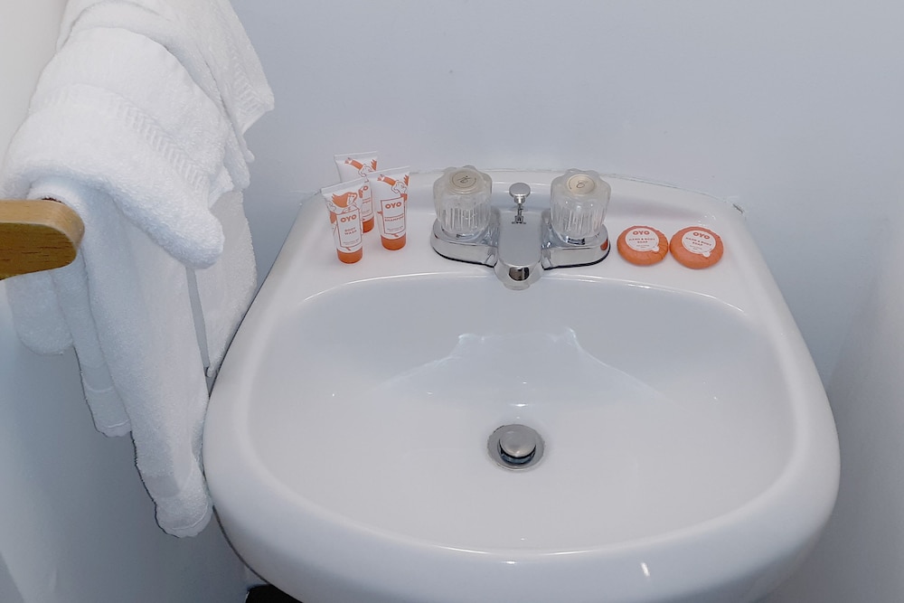 Iron Horse Inn - Property Image 2