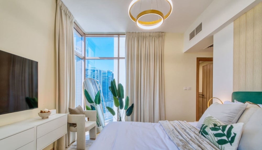 2BR Apt w Dubai Canal Views Near Burj Dubai Mall