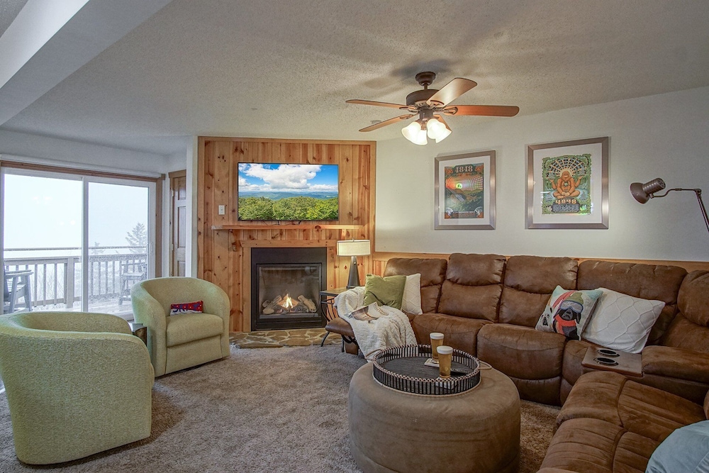 Summit 307d 3Br Condo Close to the Village