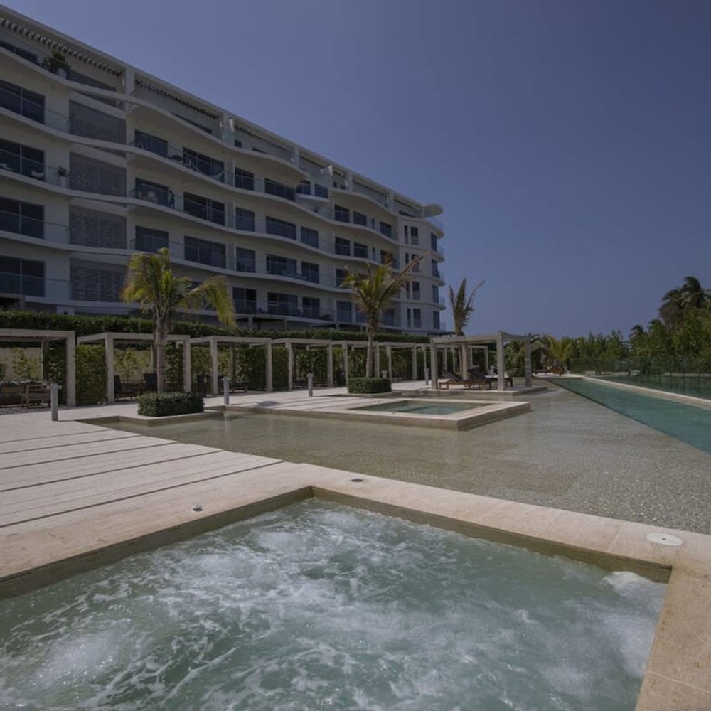 w Stunning 2BR w Balcony n AC in Cartagena