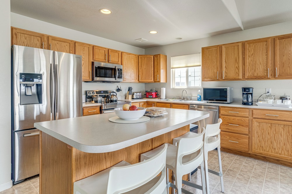 5 Mi to Cherry Creek State Park: Cozy Family Home!
