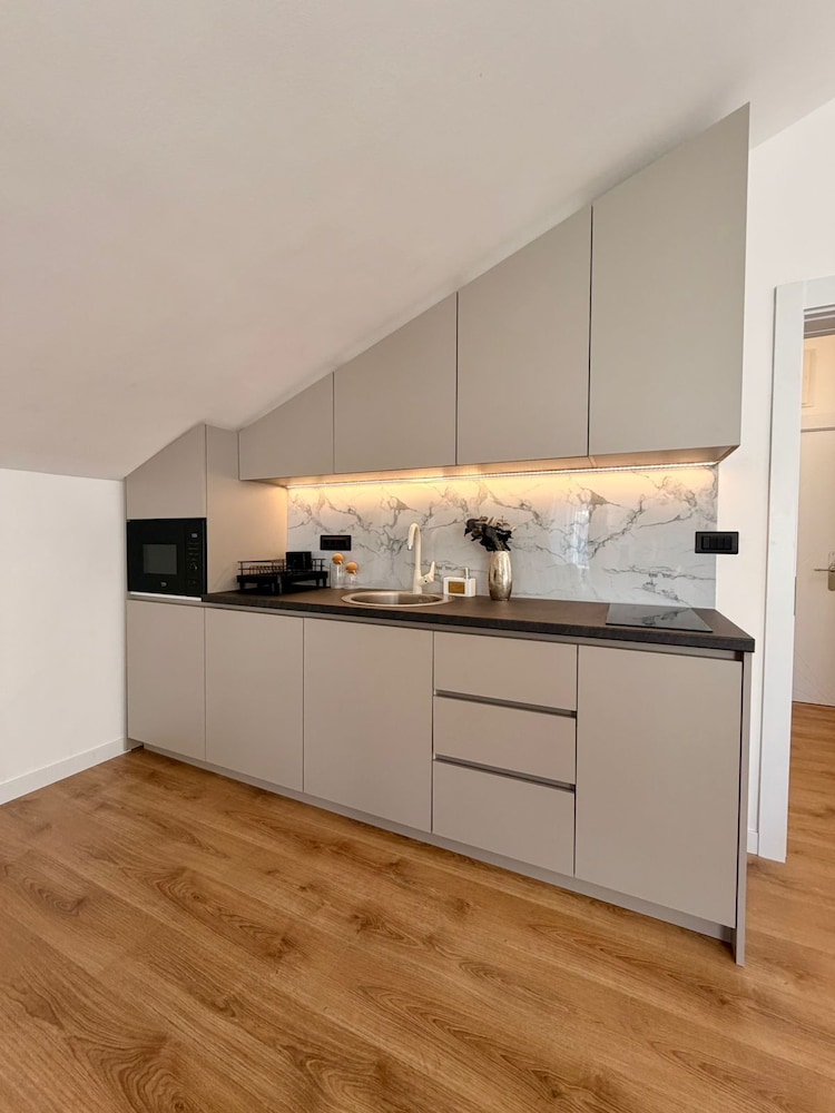 Lunamare Apartments