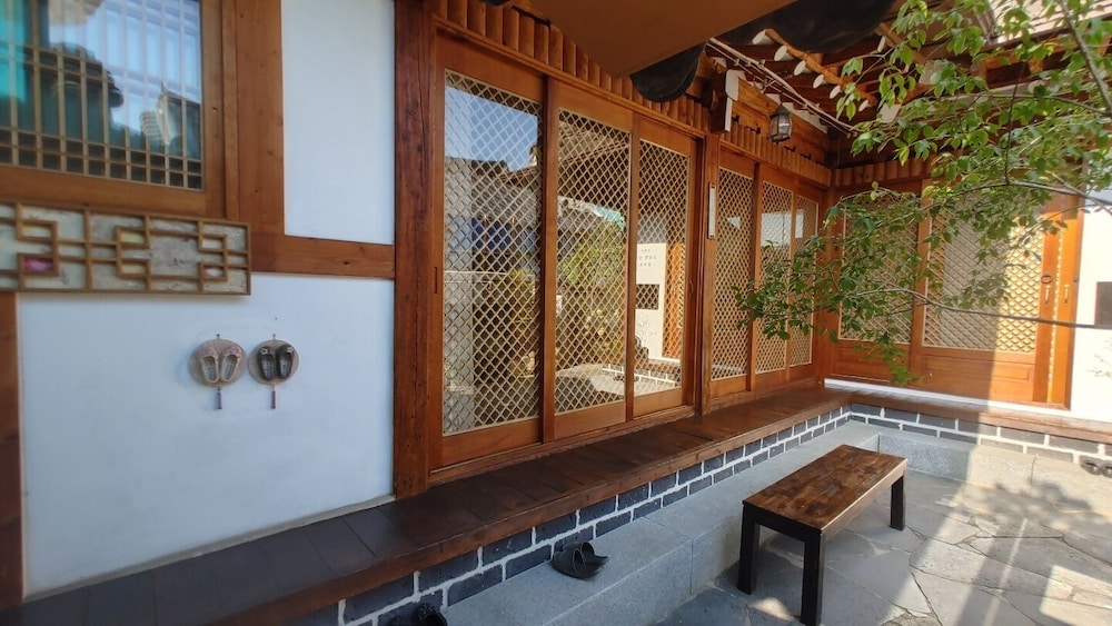 Gangneongjeon Hanok Stay