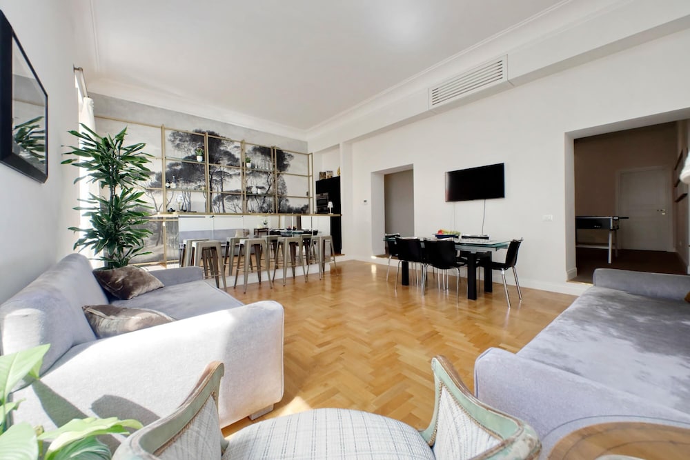 Treasurerome Quattro Fontane Luxury