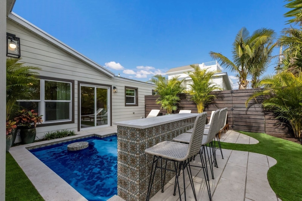 83rd St Villas West 2 Bedroom Villa