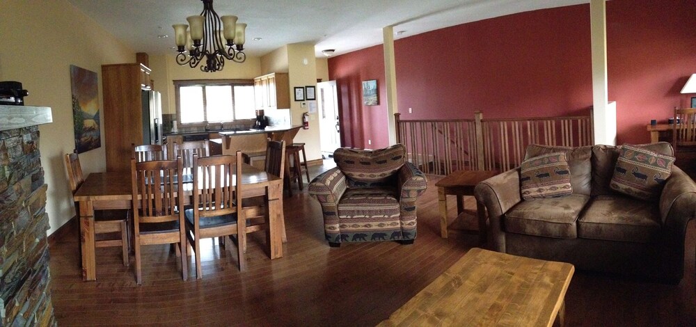 Kimberley Vacations - Timber Stone Lodge by RMA - Property Image 9
