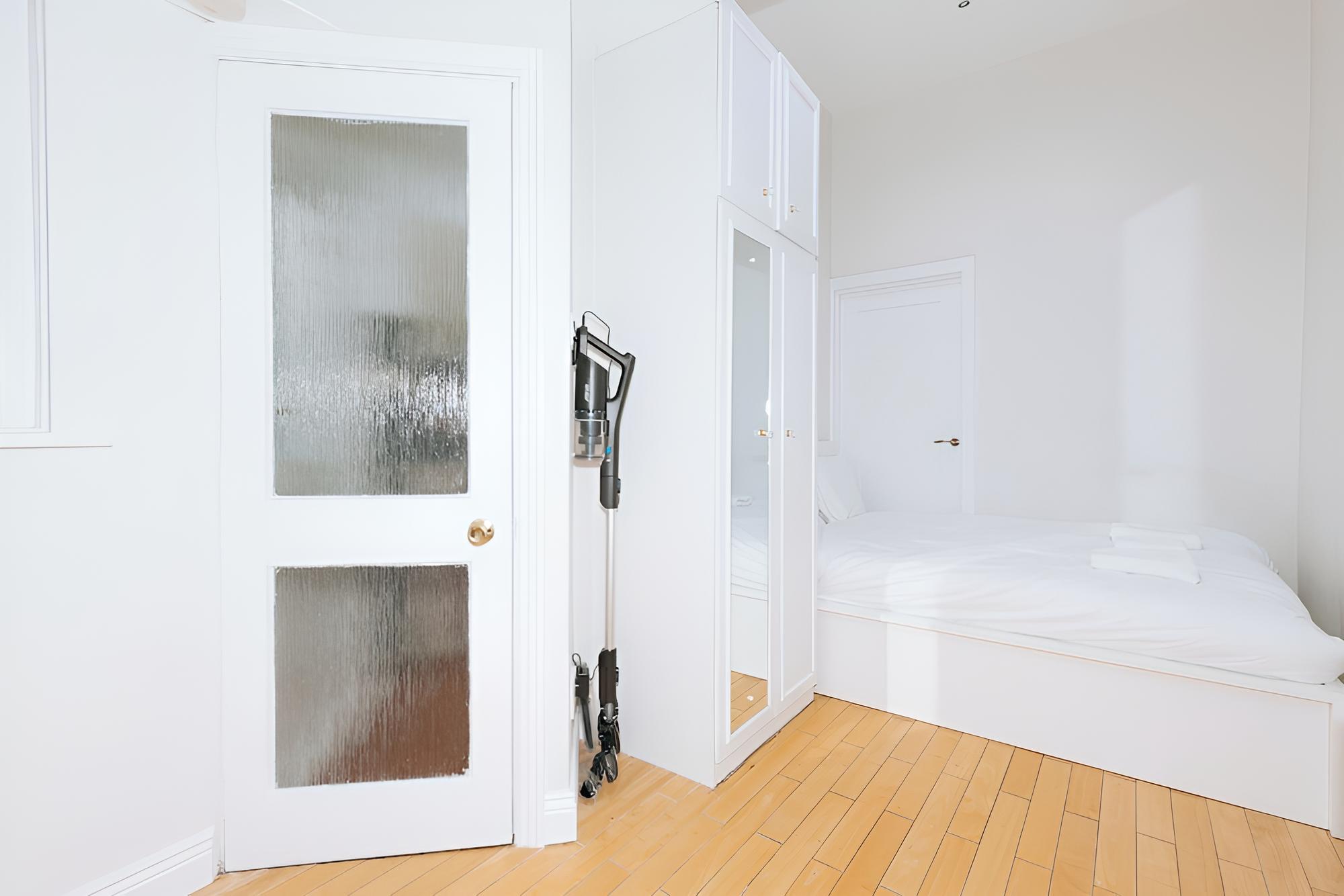 Central & Snug 1BD House - Portobello