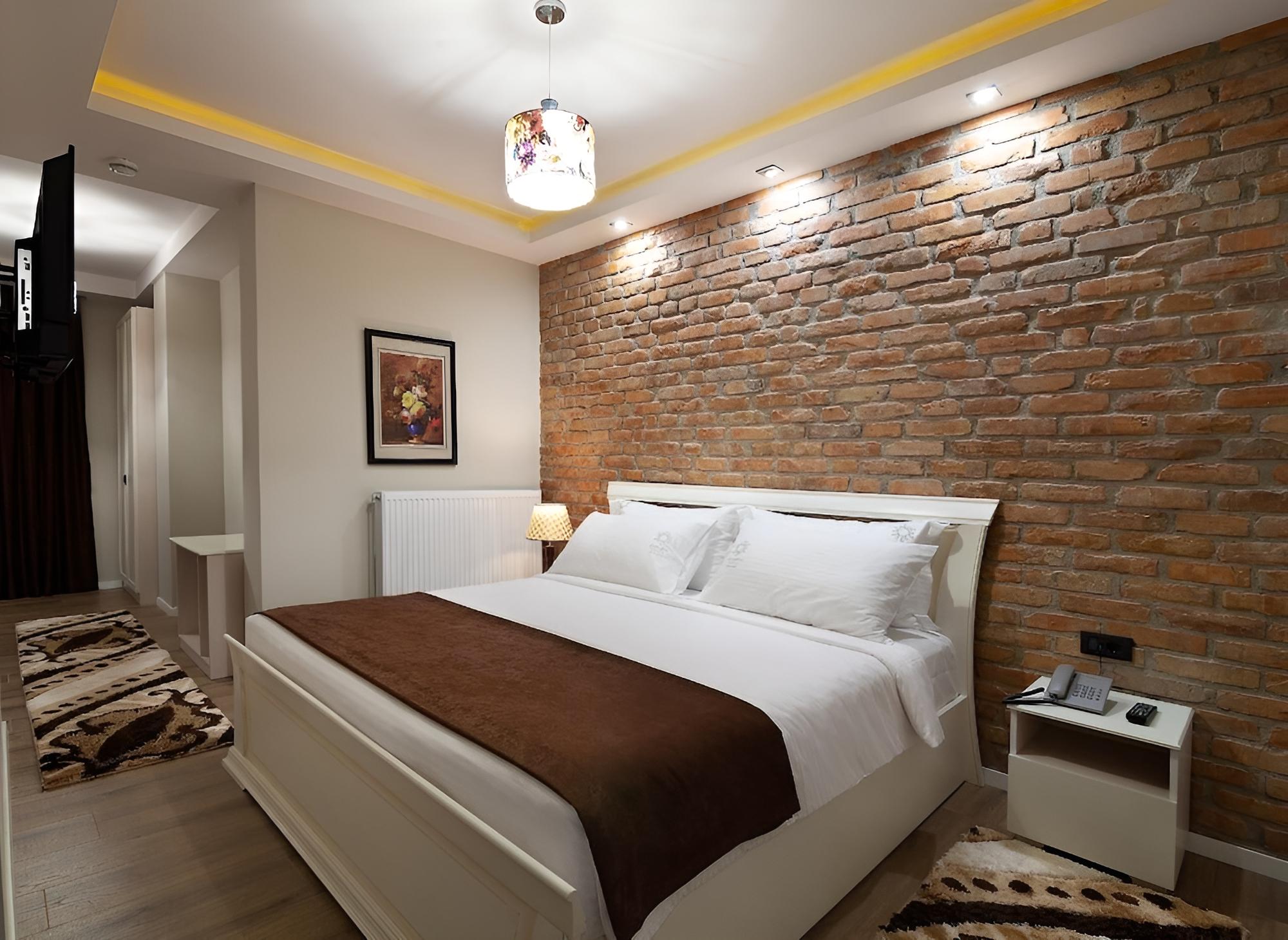 Casta Diva Hotel