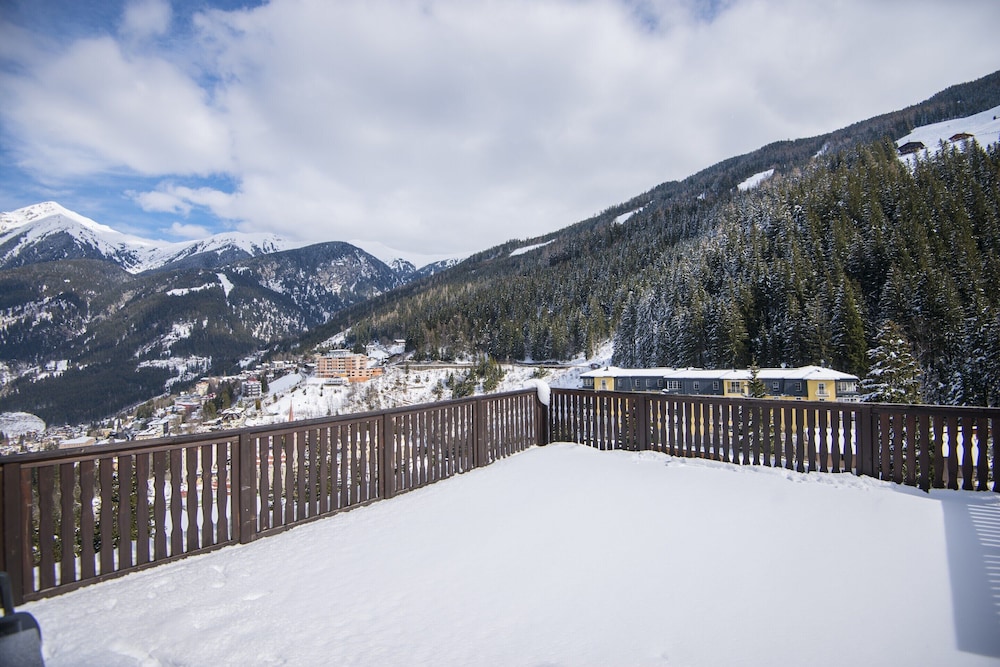 Apartment Bad Gastein Near Ski Lifts