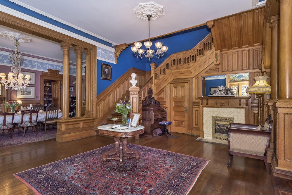 Chateau Tivoli B&B