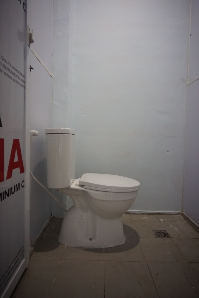 OYO 94903 Akasia Guesthouse