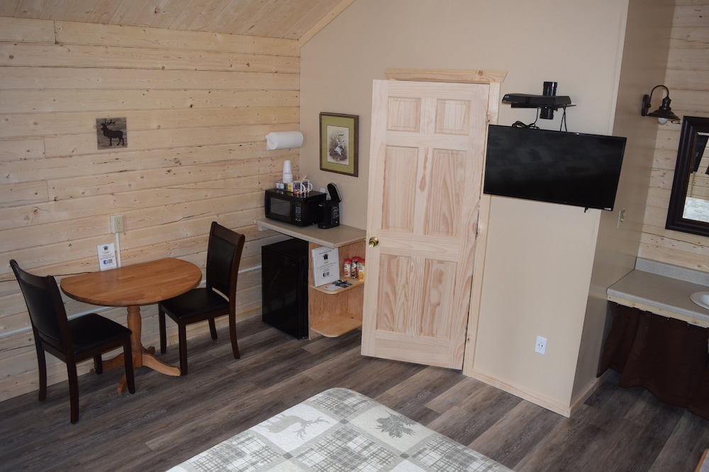 Caribou Cabins