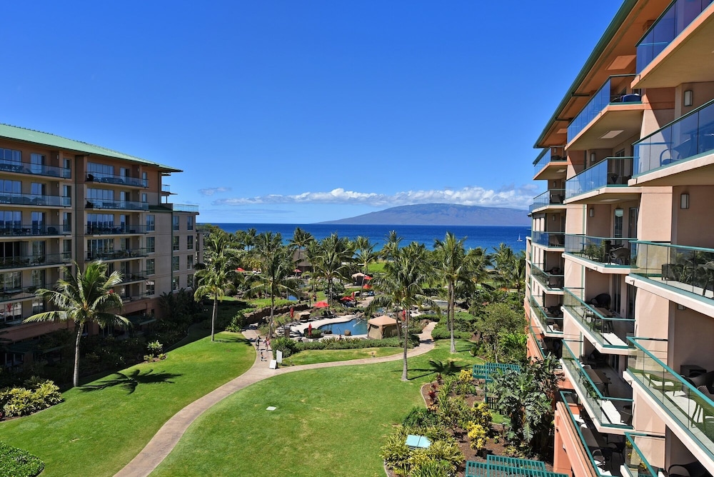 Honua Kai-konea #539 2 Bedroom Condo by RedAwning