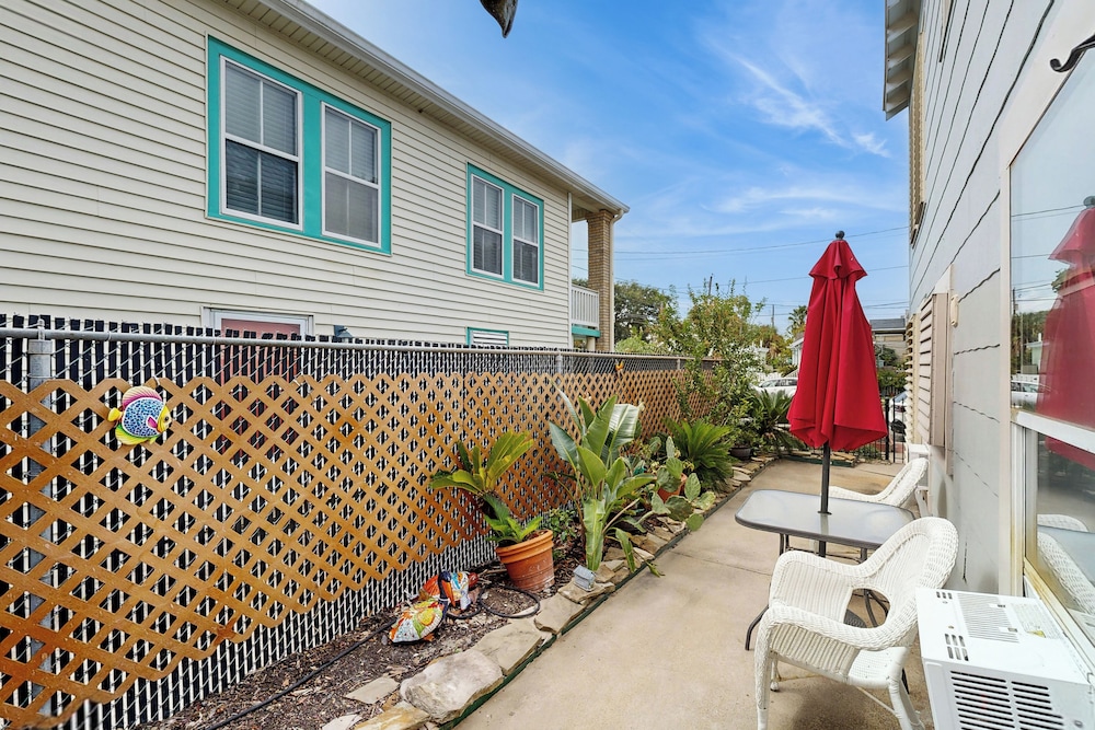 1BR Cozy Dog-friendly Home w/ Kitchenette & Patio