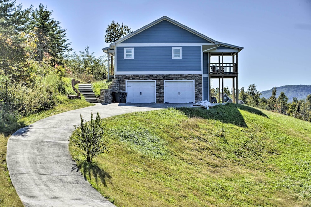 Trenton House w/ Mountain Views, Fire Pit & Grill! view 5