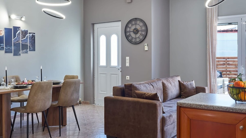 Middle Of Crete Apartment