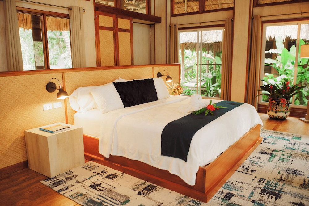 Chan Chich Lodge