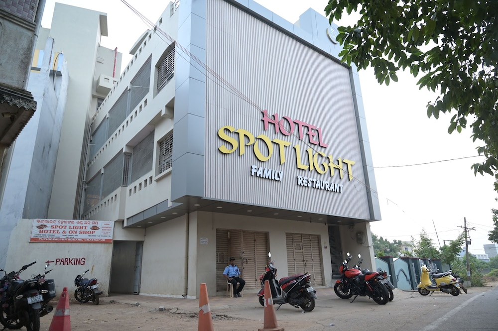 Hotel Spotlight