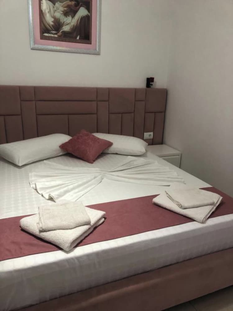 Vila Xhafa
