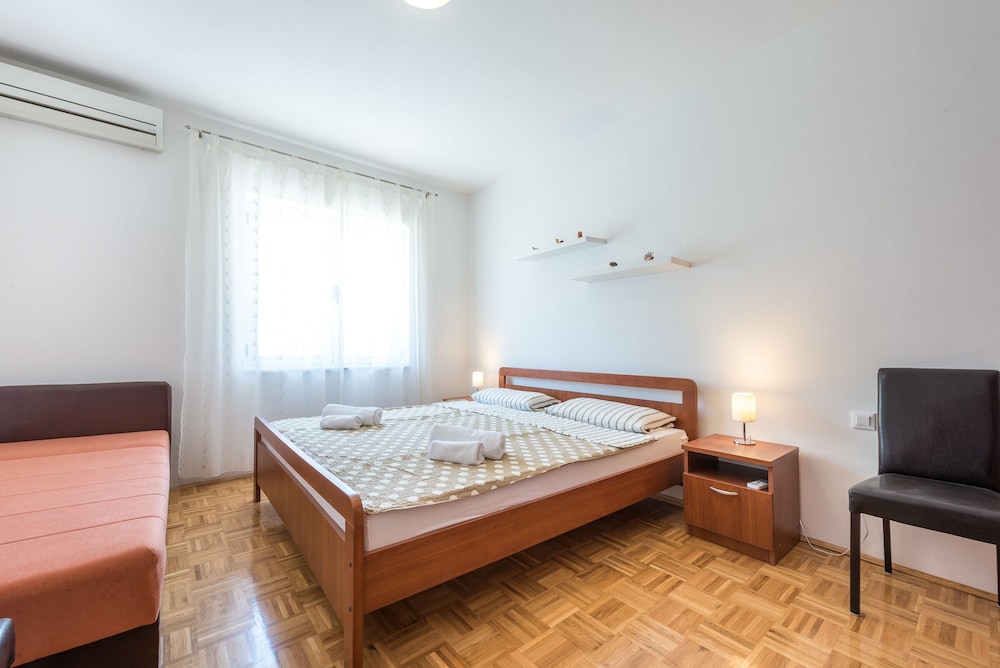 Angela Apartments
